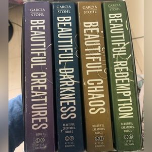 Beautiful creatures book set